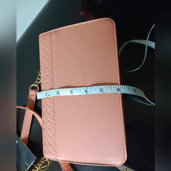 Crossi new york bag, crossbody, new with tags, coral color. - Picture 9 of 12